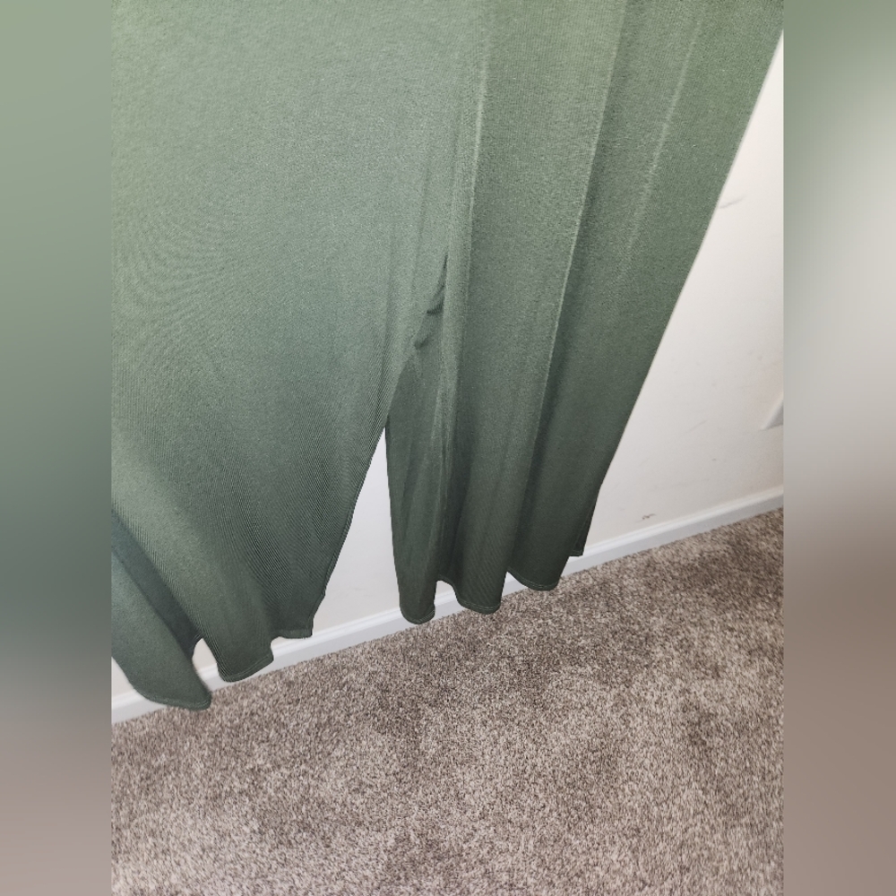 SHEIN Dark Green Sleeveless Jumpsuit - Picture 3 of 5